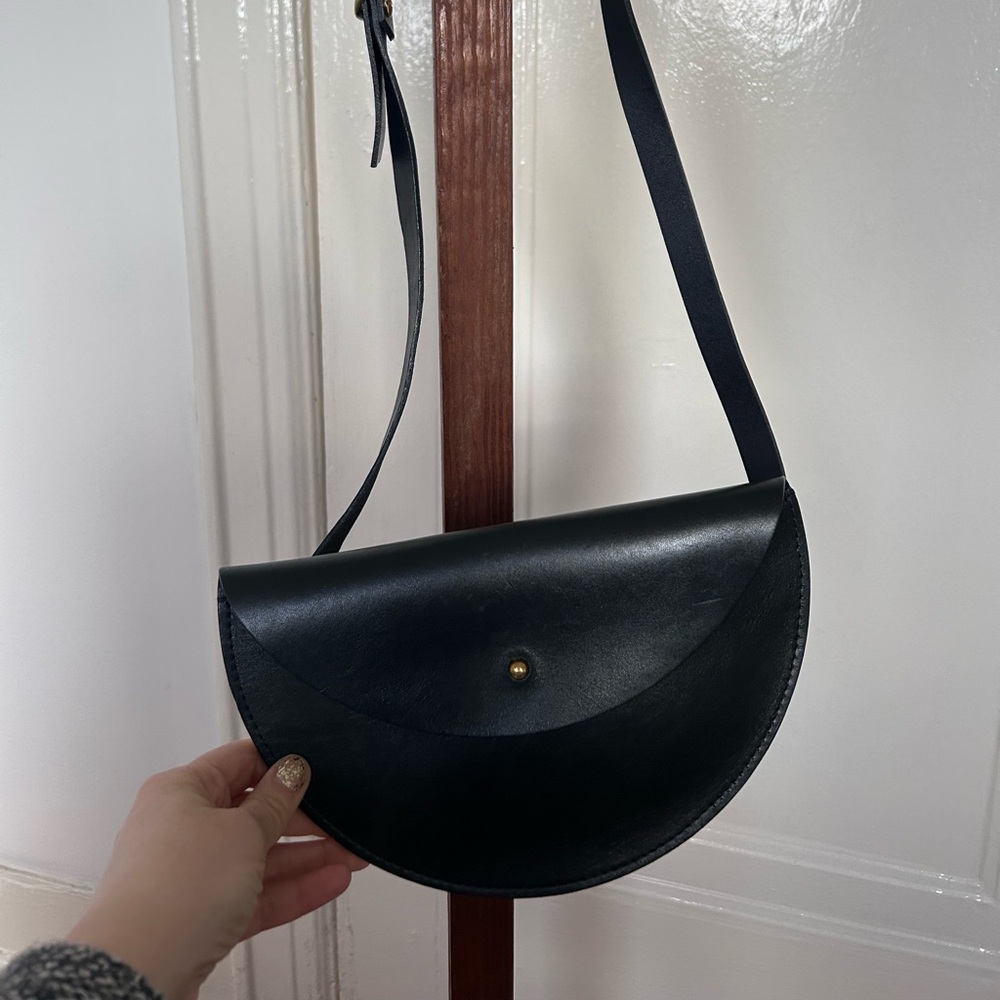 Tree Fairfox 10” half moon bag